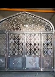 در مسجد احرار تهران